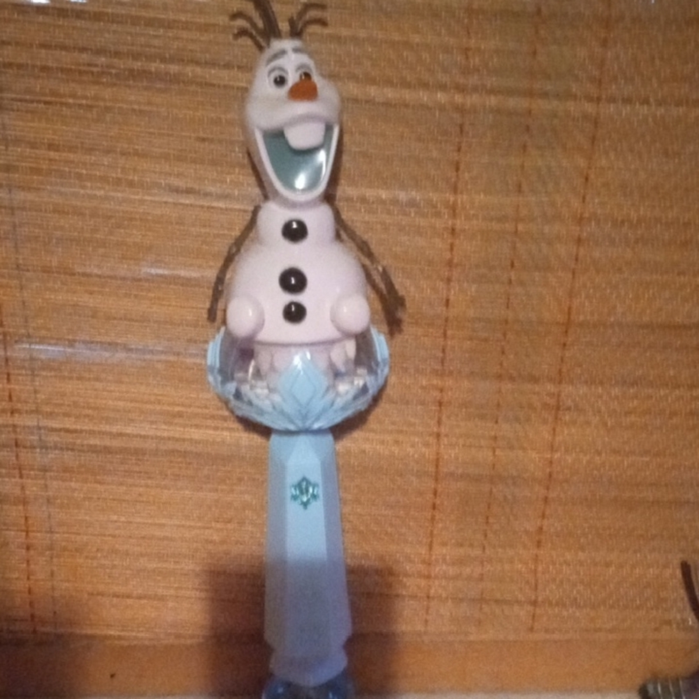 Frozen Olaf Candy Dispenser
